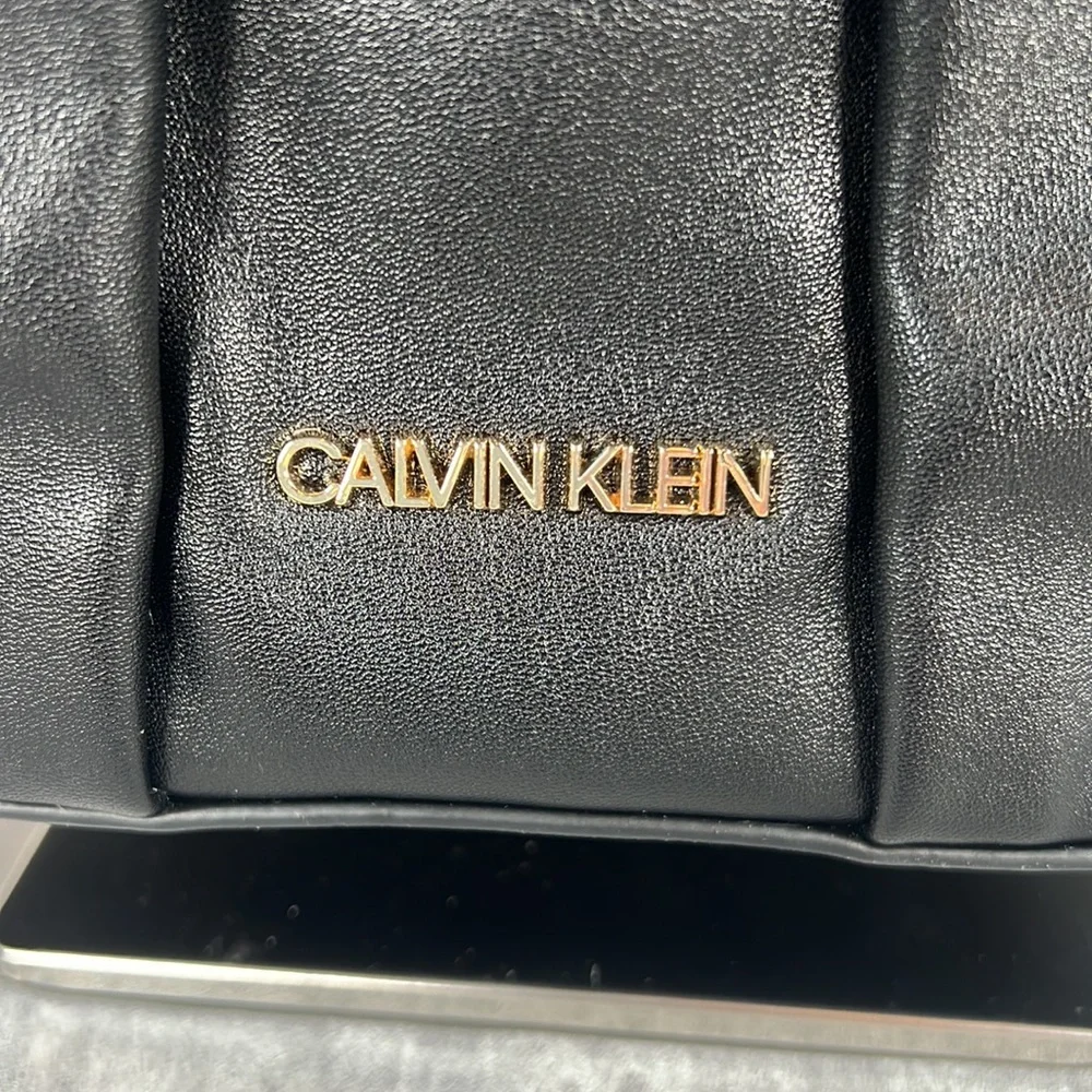 Calvin Klein NEW Myla Smooth PU Bucket Bag Black/Gold